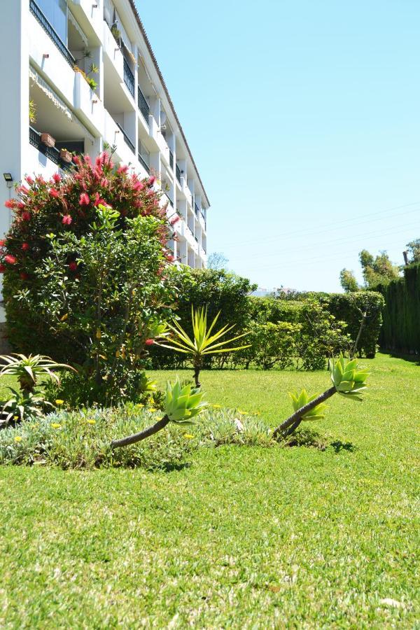 Luxury Garden Apartment - Walking Distance To The Sea Sitio de Calahonda Екстер'єр фото