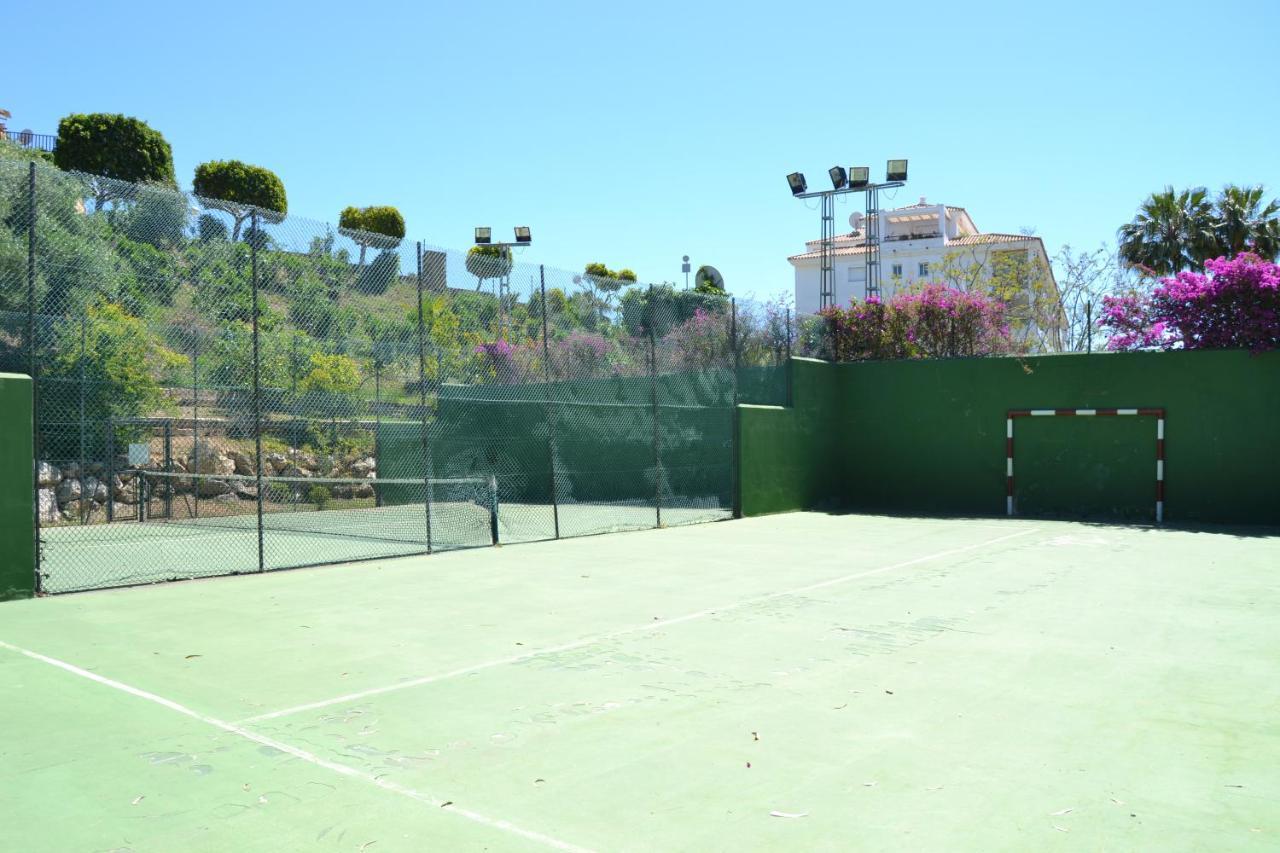 Luxury Garden Apartment - Walking Distance To The Sea Sitio de Calahonda Екстер'єр фото