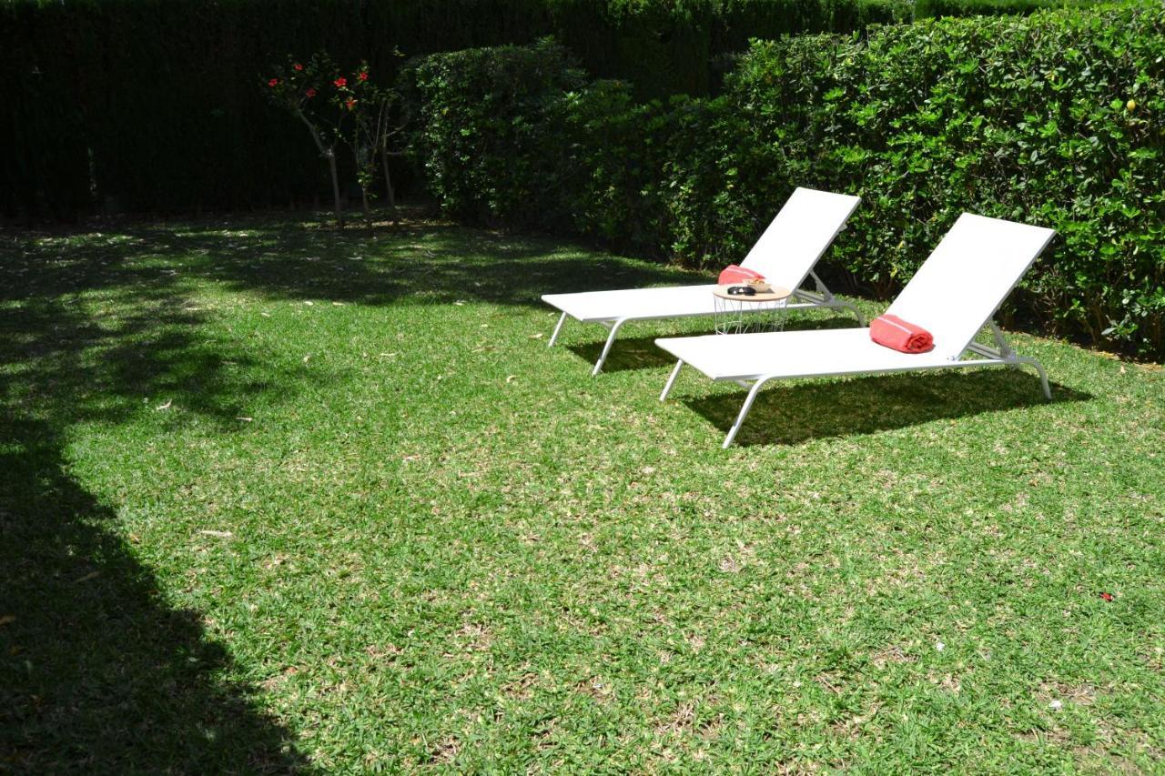 Luxury Garden Apartment - Walking Distance To The Sea Sitio de Calahonda Екстер'єр фото