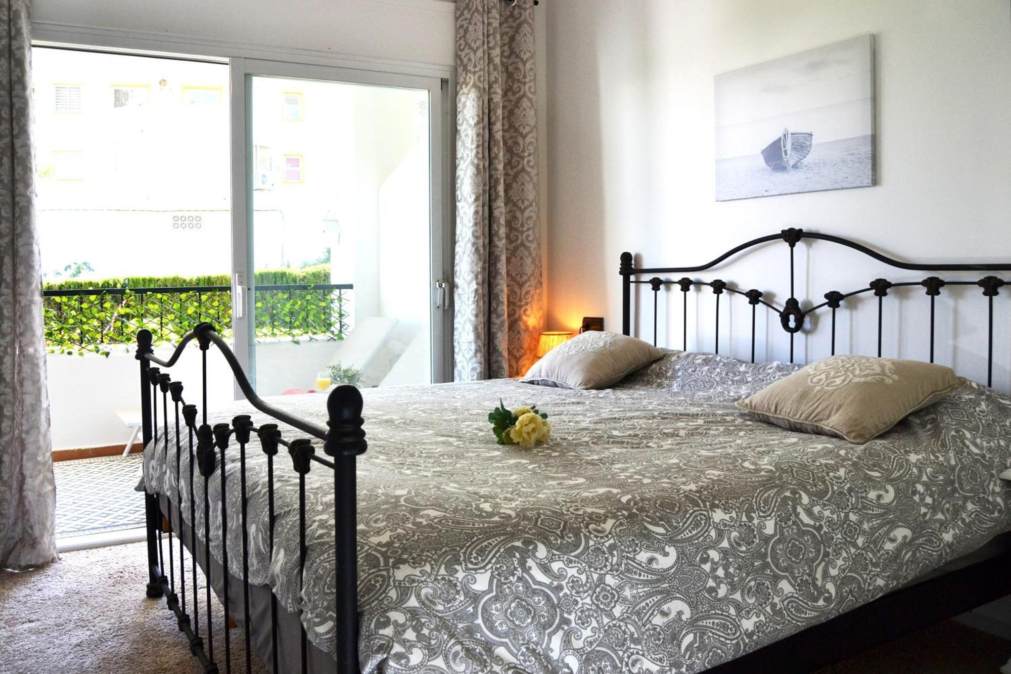 Luxury Garden Apartment - Walking Distance To The Sea Sitio de Calahonda Екстер'єр фото